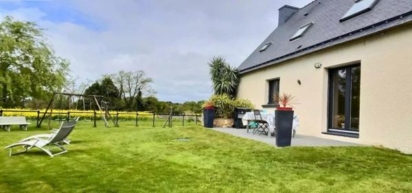 Plescop : Maison familiale de 100 m² dans un hameau, en impasse, 4 chambres, terrain 821 m²