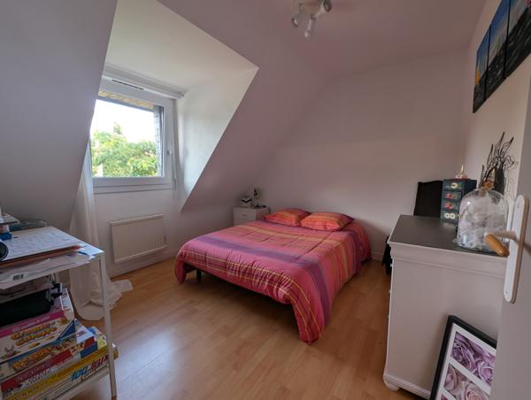 Plescop : Maison familiale de 100 m² dans un hameau, en impasse, 4 chambres, terrain 821 m²