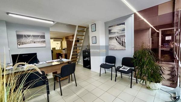 Vente Local commercial 1 pièces 33 m2 à Saint-Aygulf