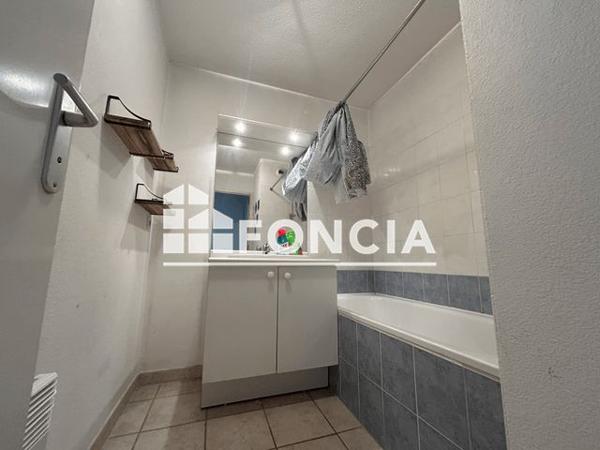 Location Appartement 2 pièces 43.27 m² - 4 RUE JEAN ROSTAND Beziers 34500