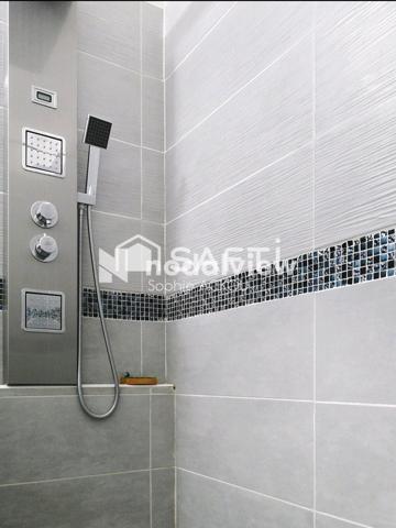 Très grand studio fonctionnel et emplacement au top!!