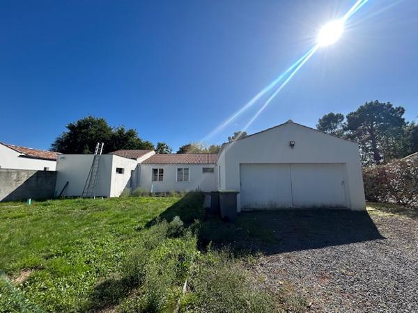Maison COMMEQUIERS, 171m2 avec terrain de 2925m2 Toutes les caractéristiques
