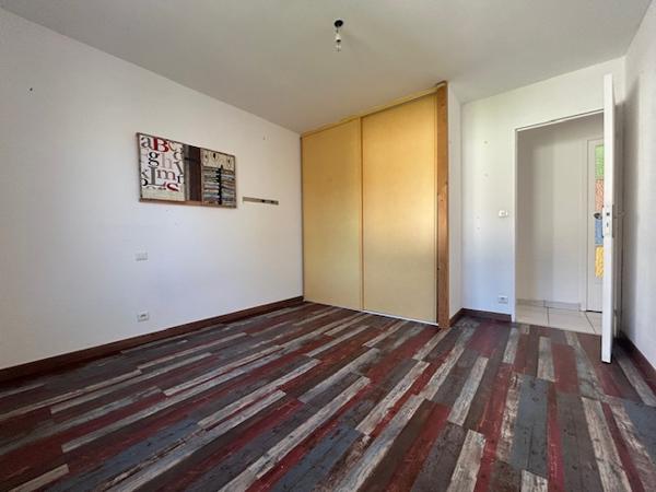 Maison COMMEQUIERS, 171m2 avec terrain de 2925m2 Toutes les caractéristiques