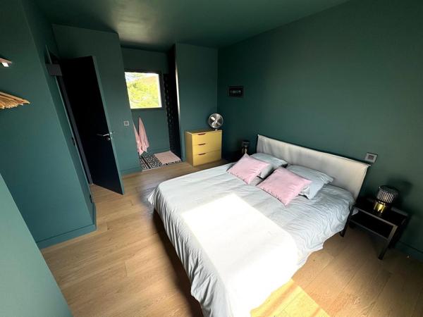 Vaison-la-Romaine (84110) Rare à la vente - Villa contemporaine à deux pas de l'hyper-centre de Vaison-la-Romain