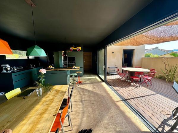 Vaison-la-Romaine (84110) Rare à la vente - Villa contemporaine à deux pas de l'hyper-centre de Vaison-la-Romain