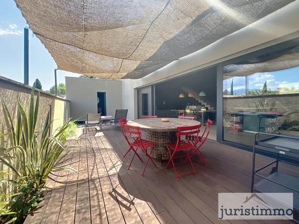 Vaison-la-Romaine (84110) Rare à la vente - Villa contemporaine à deux pas de l'hyper-centre de Vaison-la-Romain