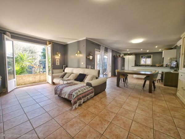 Beaucaire (30300) Maison 3 chambres jardin confortable, grand garage.