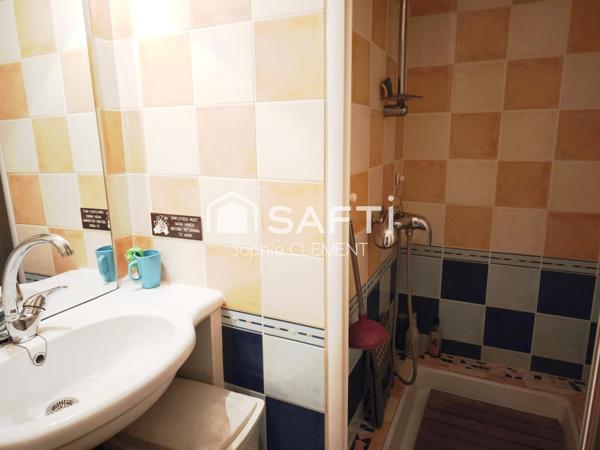 Les Oustalous T4/5 avec 3 chambres + piscine + cellier + balcon + parking