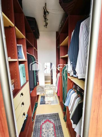 Les Oustalous T4/5 avec 3 chambres + piscine + cellier + balcon + parking