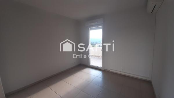 T2 plein sud avec terrasse et parking