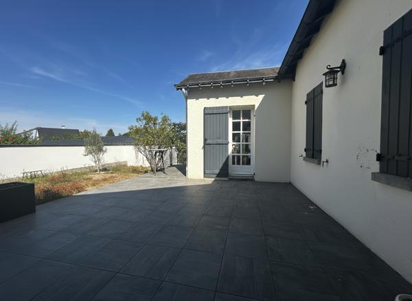 Maison
         9 pièces
        - 230 m² Exclusivité 475 000 € *
