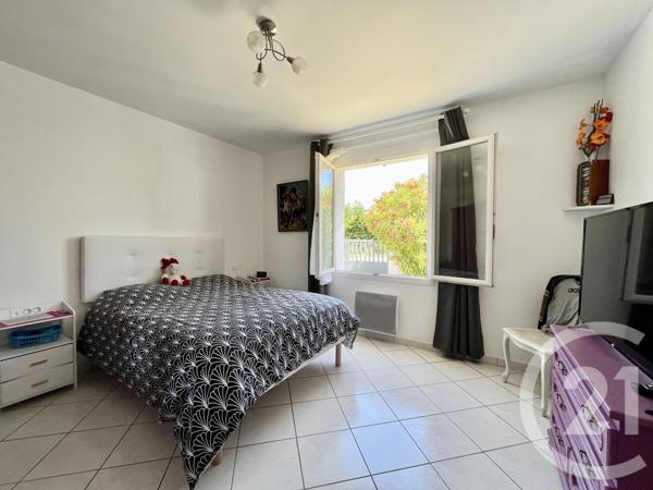 Maison à vendre  4 pièces - 119,08 m 2   ST PIERRE D OLERON  - 17