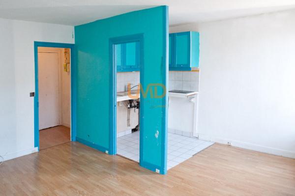 Appartement 2 pièces - 36,49 m2 - 280 000 € - Paris 20