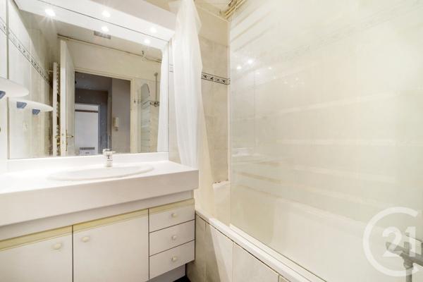 Appartement F2 à vendre  2 pièces - 49,80 m2 PARIS - 75019