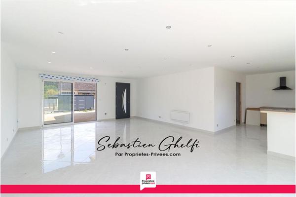 maison de plain-pied avec 3 chambres-cellier-garage-jardin