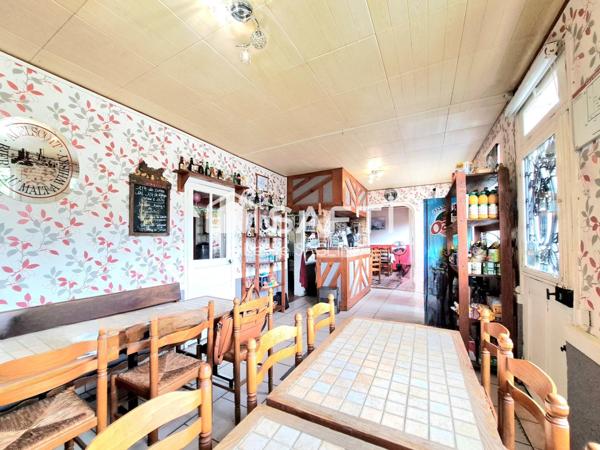 Maison avec logement, bar et restaurant