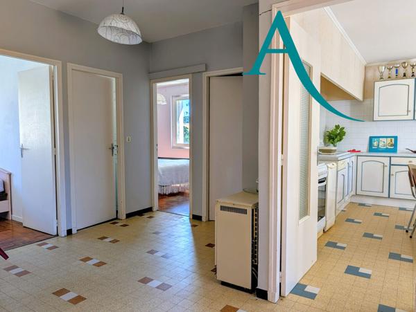 MAISON T4 124 M2 avec T2 , Garage, dépendances,1500m² de terrain.