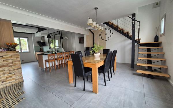 Maison à vendre    5 pièces • 152 m2 Urcuit