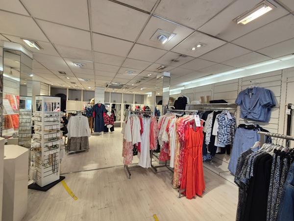 LIMOUX LOCAL COMMERCIAL DE 135 M²