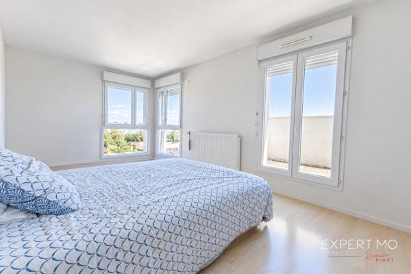 DUPLEX 5 PIÈCES – 114 M² – 4 CHAMBRES – TERRASSE – DERNIER ÉTAGE