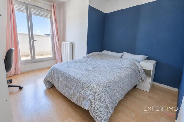 DUPLEX 5 PIÈCES – 114 M² – 4 CHAMBRES – TERRASSE – DERNIER ÉTAGE