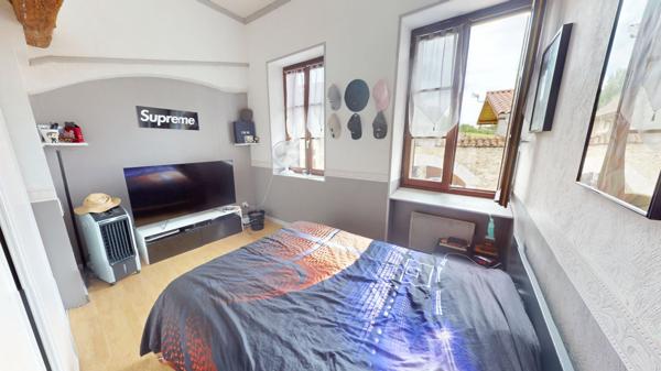 Maison Neuville Sur Ain 5 pièce(s) 101 m2