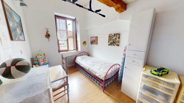 Maison Neuville Sur Ain 5 pièce(s) 101 m2