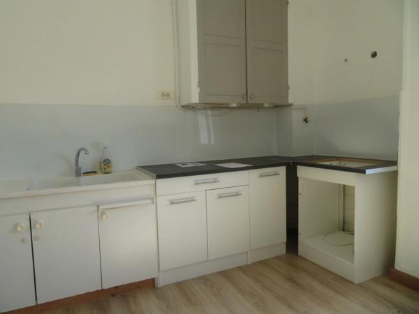 APPARTEMENT de 77 m2 - T4 - CENTRE VILLE - DIGNE LES BAINS (04000)