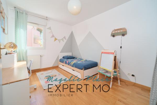 Appartement en vente à Saint-Genis-Laval avec PLACE MAGALIE EXPERTIMO