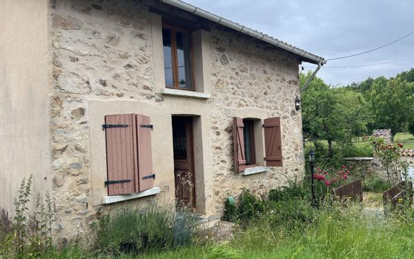 Maison à vendre    2 pièces • 47,18 m2 Saint-Laurent-sur-Gorre