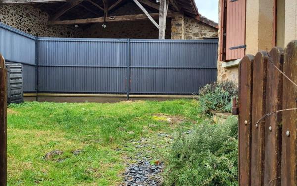 Maison à vendre    2 pièces • 47,18 m2 Saint-Laurent-sur-Gorre