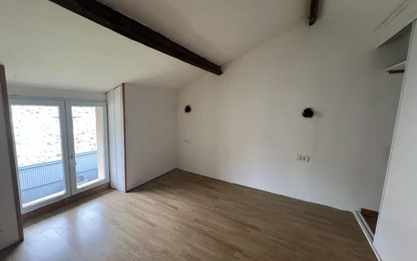 Maison à vendre    2 pièces • 47,18 m2 Saint-Laurent-sur-Gorre