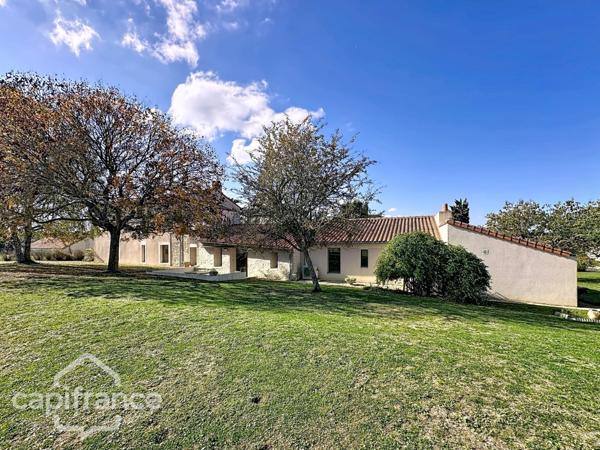 Propriété 12 pièces proche de THOUARS (79) un lieu d’exception.