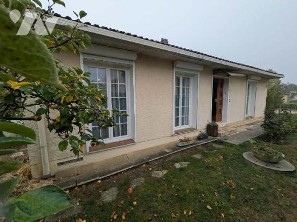 À vendre : charmante maison individuelle de plain-pied sur sous-sol complet, idéalement située ...