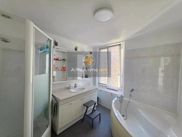 Vente                                                      Maison de village
                        
                     4 pièces                      125 m2                     à Sarcelles