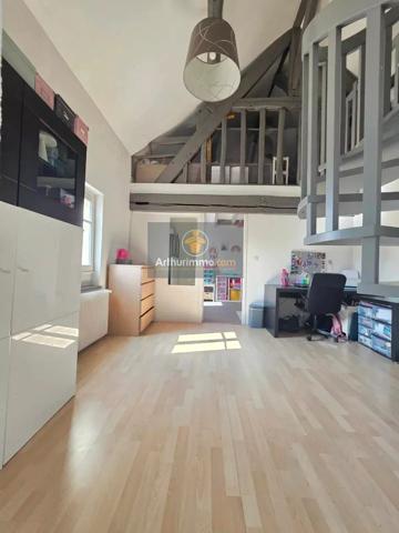 Vente                                                      Maison de village
                        
                     4 pièces                      125 m2                     à Sarcelles