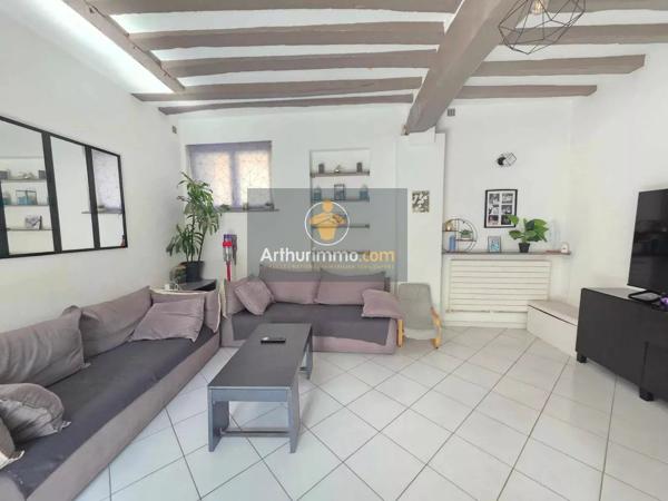 Vente                                                      Maison de village
                        
                     4 pièces                      125 m2                     à Sarcelles