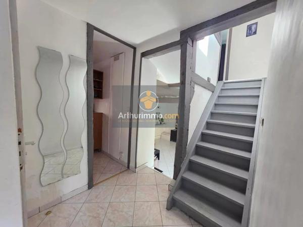 Vente                                                      Maison de village
                        
                     4 pièces                      125 m2                     à Sarcelles