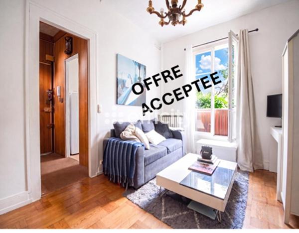 Appartement
         2 pièces
        - 34 m² Exclusivité 228 000 € *
