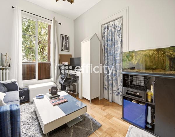Appartement
         2 pièces
        - 34 m² Exclusivité 228 000 € *