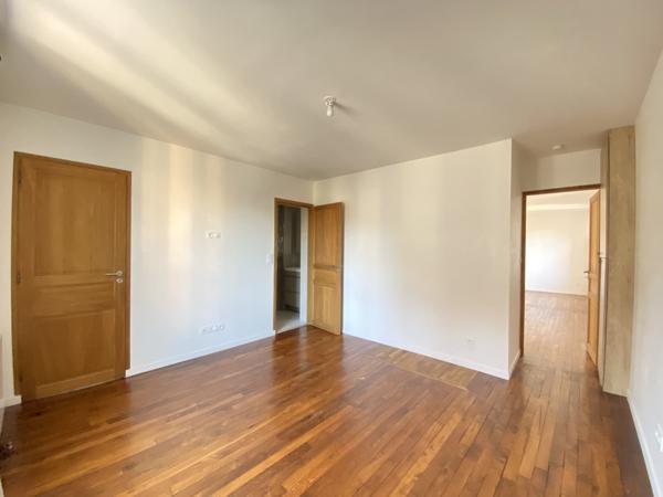 APPARTEMENT T2 AVEC PARKING ET CAVE – TROYES