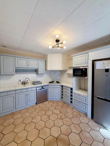 Vente Maison 7 pièces 155 m2 à Fontainebleau