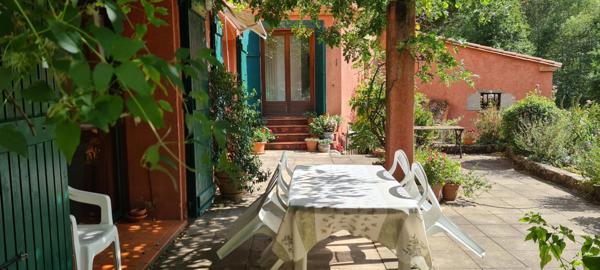 Très beau mas catalan avec terrain et piscine