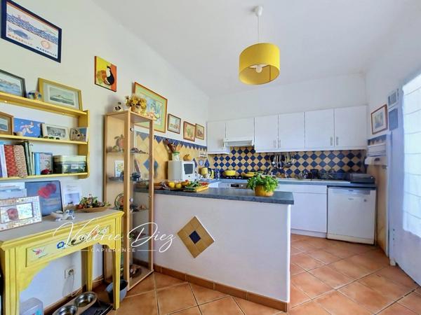 VENTE À TERME OCCUPÉE – Maison individuelle avec vue panoramique sur le Luberon – Apt
