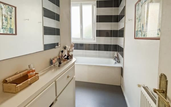 Appartement à vendre    3 pièces • 87,31 m2 Pau