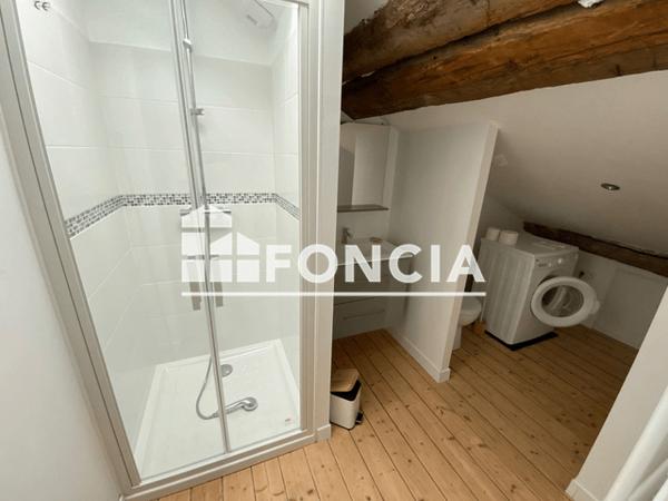 Location Studio meublé 27.41 m² - 34 BIS AVENUE GAL DE GAULLE Agen 47000