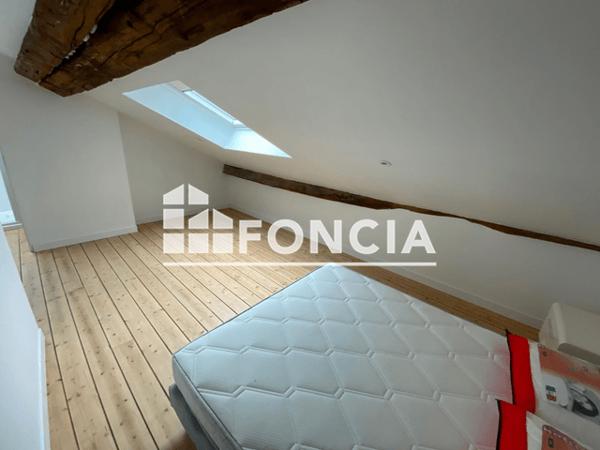 Location Studio meublé 27.41 m² - 34 BIS AVENUE GAL DE GAULLE Agen 47000