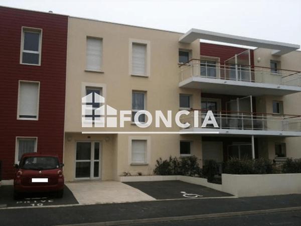 Location Appartement 3 pièces 67.4 m² - 9 RUE DES PRES FAUCHER Niort 79000