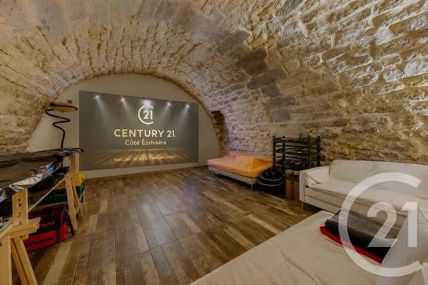 Maison à vendre  8 pièces - 217,95 m 2   BAGNEUX  - 92