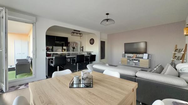 Appartement Corbeil Essonnes 3 pièce(s) 66 m2